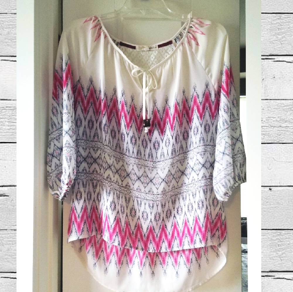 3/$25 🍍 NWOT Rewind boho tie blouse